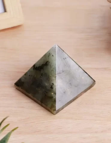 Labradorite Stone Pyramid