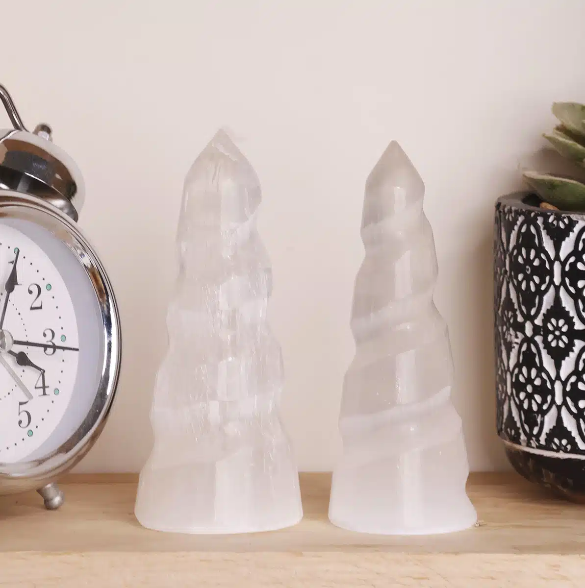 Selenite Spiral Tower - Image 9